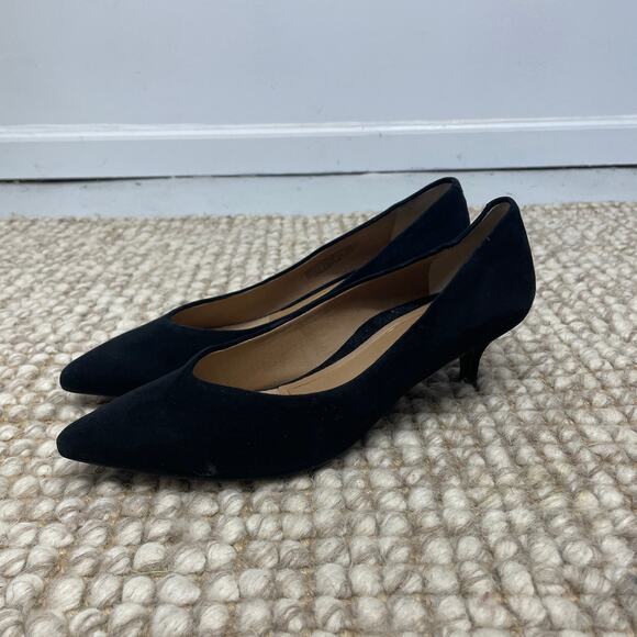 Vionic Josie Black Suede Kitten Heels SZ 8.5 Classic Low Pumps Office Work EUC - Picture 7 of 7